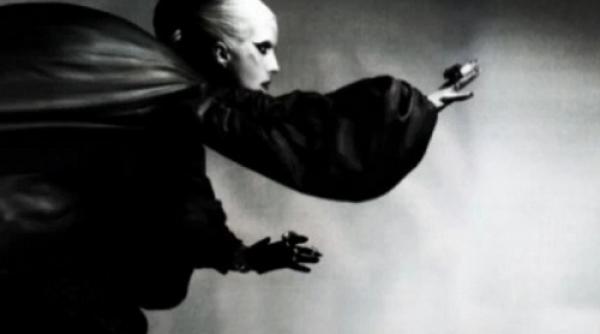 lady gaga acuzata de blasfemie audio