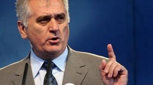 liderul opozitiei sarbe aflat in greva foamei a fost internat