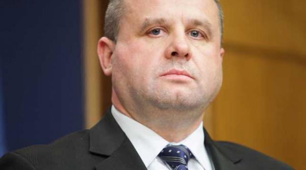 ministrul muncii ioan botis a demisionat