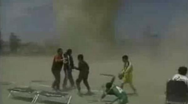 tornada pe teren la un meci de juniori