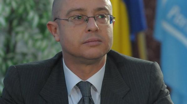 ciuhodaru vrea sa i oblige pe demnitari sa se trateze in spitalele din tara