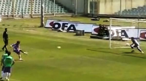 mutu a inscris pentru fiorentina intr un amical video