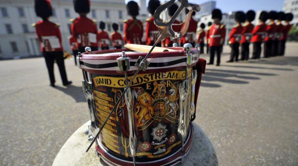 repetitie cu dreptul pe toba pentru nunta regala