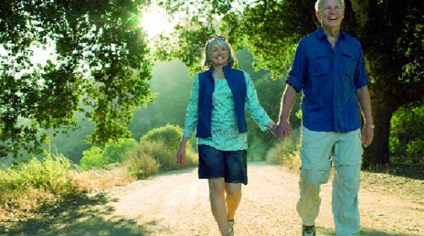 atentie se apropie batranetea