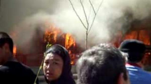 incendiu puternic la un complex comercial din calarasi