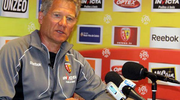 boloni il lauda pe mourinho este competent si foarte inteligent