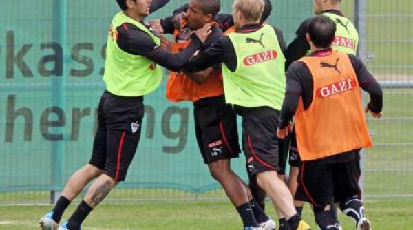 a innebunit si marica s a batut la antrenament cu ivorianul boka