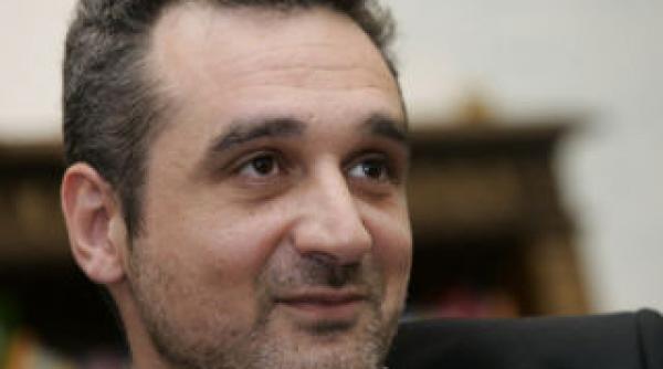 sebastian lazaroiu pleaca de la cotroceni