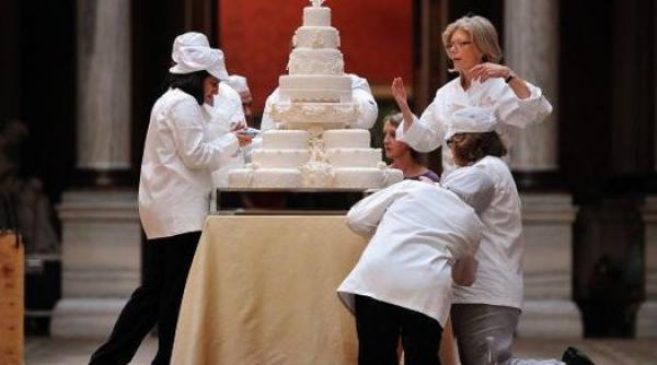 tortul nuntii regale plin de simboluri la cerinta miresei