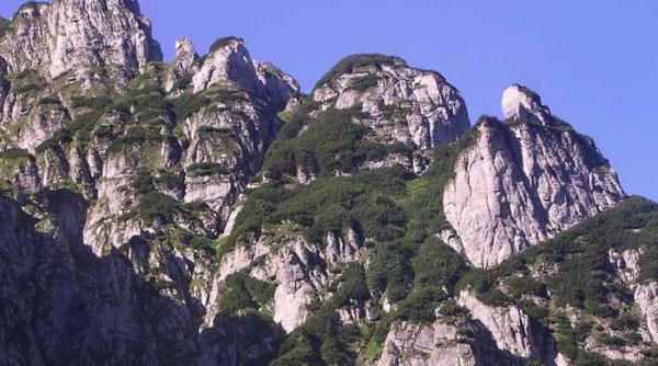 drumul babelor un pericol pentru bucegi