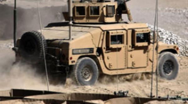 patru militari romani raniti in afganistan