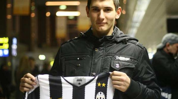 tricolorii juniori debuteaza maine la europene