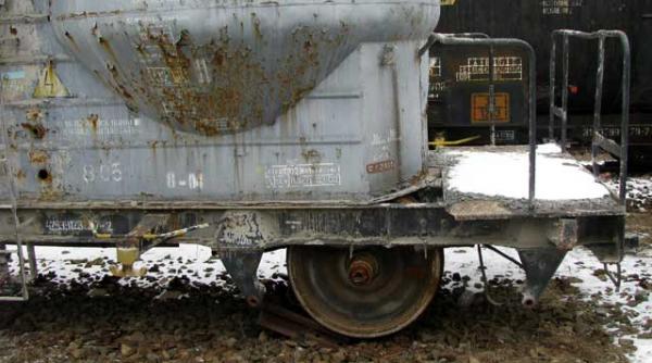 se fura sinele de sub tren