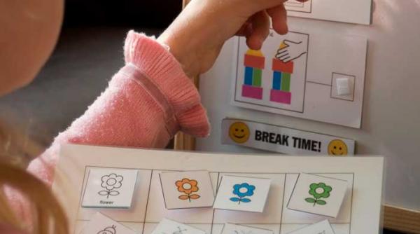 a depista autismul in 5 minute