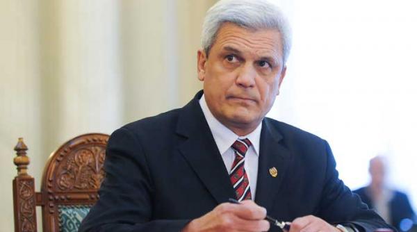 consilierii lui ariton experti in energie