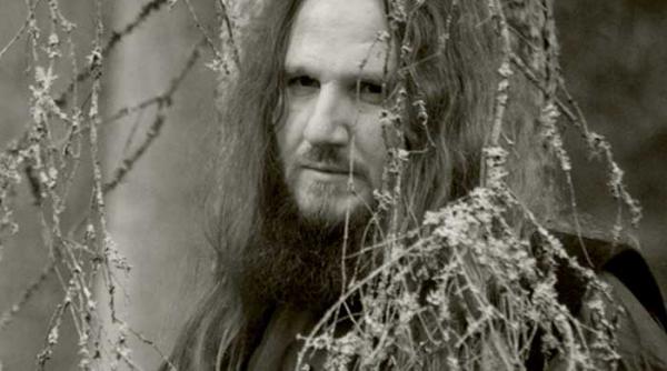 negura vs ava inferi duel muzical in wings