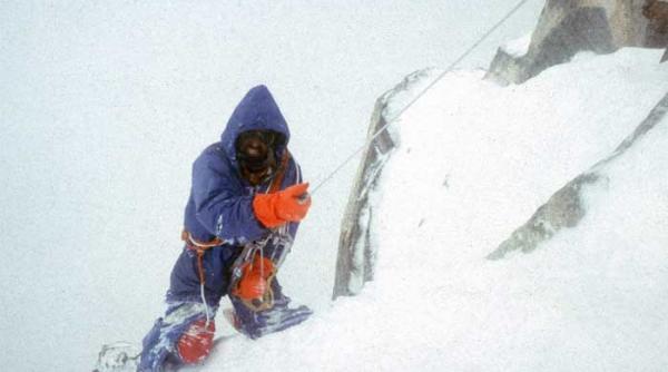 dincolo de alpinistul doug scott i