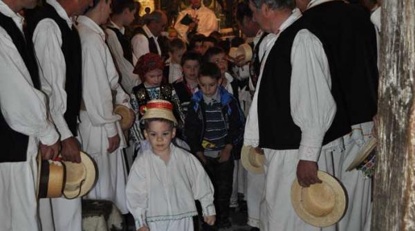 maramures plai cu flori