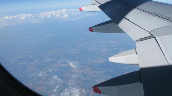 o aeronava care zbura catre roma a fost intoarsa la bucuresti