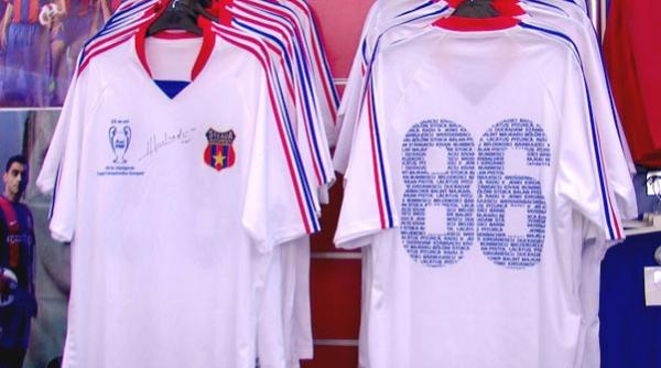 steaua a lansat replica tricoului de la sevilla