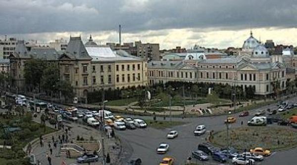 avertizare meteorologica de ploi torentiale grindina si vant in capitala pana la ora 14 00