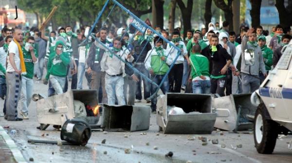 bursaspor va juca cinci meciuri pe teren neutru cu portile inchise