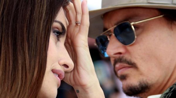 johnny depp si penelope cruz au incantat publicul la cannes