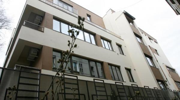 ministrul se face ca nu doarme de grija