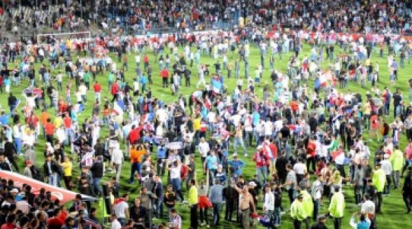 15 suporteri amendati in timpul meciului otelul timisoara