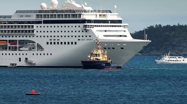 incendiu la bordul unui vas de croaziera 1 700 de pasageri au fost evacuati