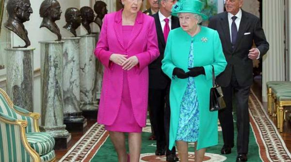 regina elizabeth a ii a a marii britanii vizita istorica in irlanda