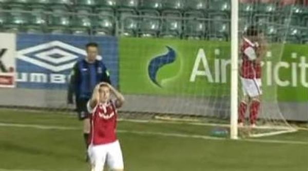 a tras la vinclu de la 30 de metri dar a ratat cu poarta goala