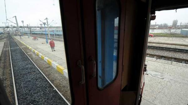 salariatii cfr sufocati de datoriile operatorilor privati