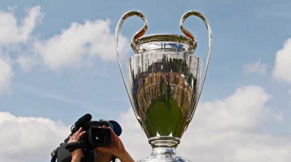 ciocnire intre giganti