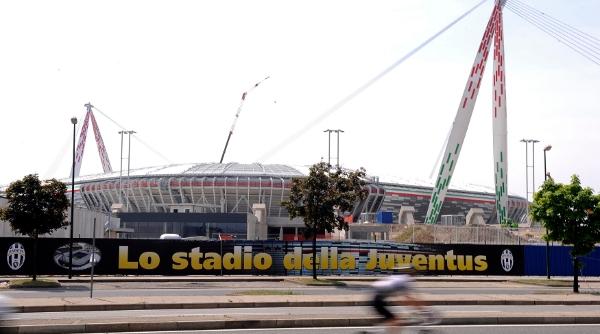 cluburile din serie a au datorii de 2 3 miliarde de euro
