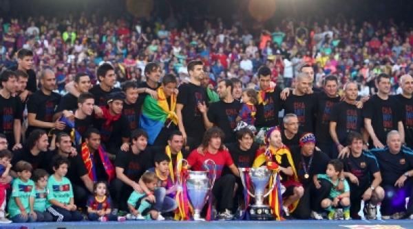 fiesta blau grana barca si a prezentat trofeele video