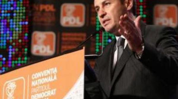 solutie la intimidare in mai salarii reduse cu 30 in decembrie