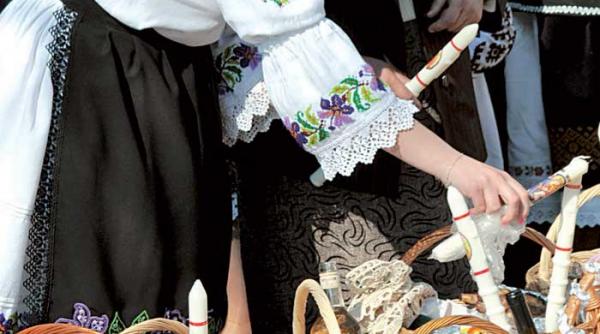 biserica din surdesti