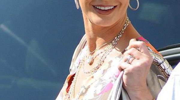 catehrine zeta jones e mai zambitoare ca oricand