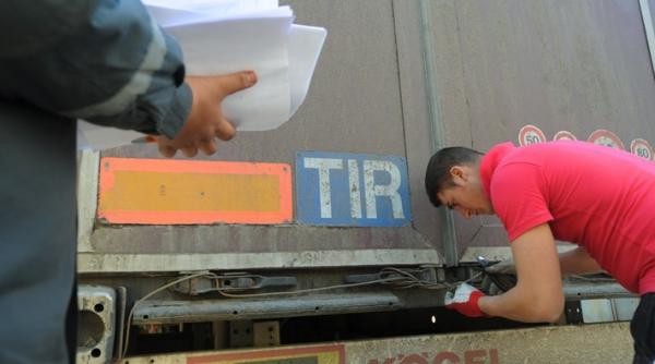 sute de tone de fructe si legume confiscate de garda financiara