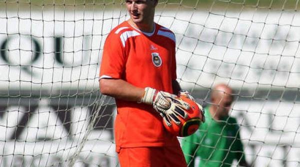 cfr l a transferat pe portarul portughez mario felgueiras