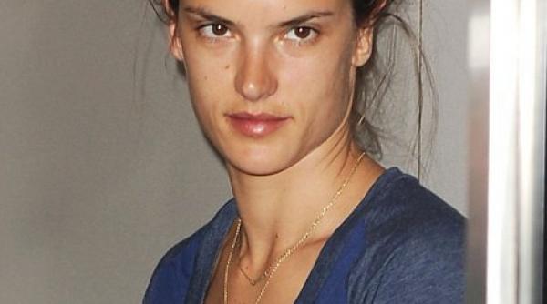 vezi cum arata super modelul alessandra ambrosio fara machiaj