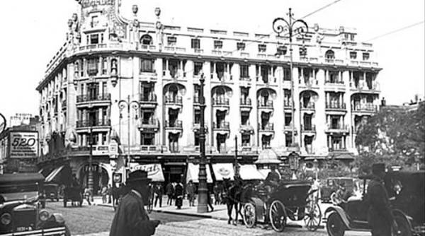 romanii primesc relaxat loviturile