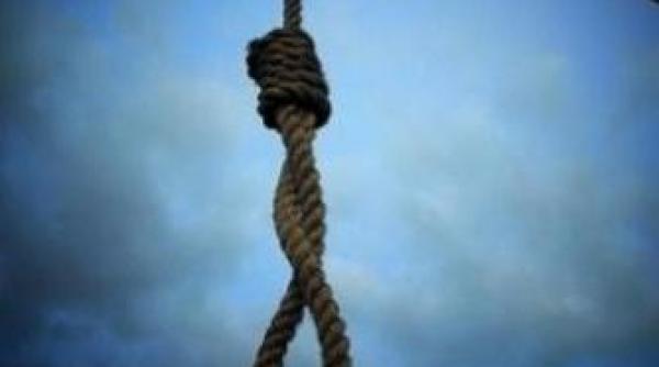s a spanzurat din cauza datoriilor