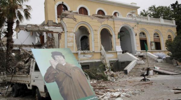 gaddafi nu se preda vom ramane aici vii sau morti dar victoriosi