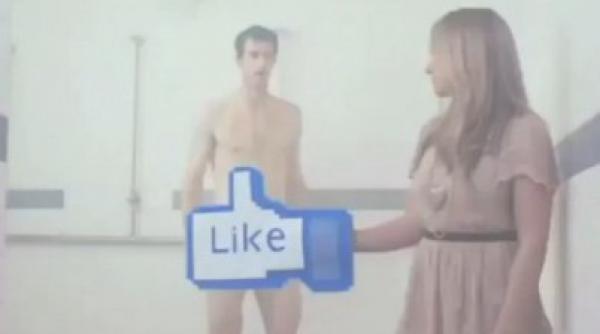 andy murray isi promoveaza dezbracat pagina de facebook