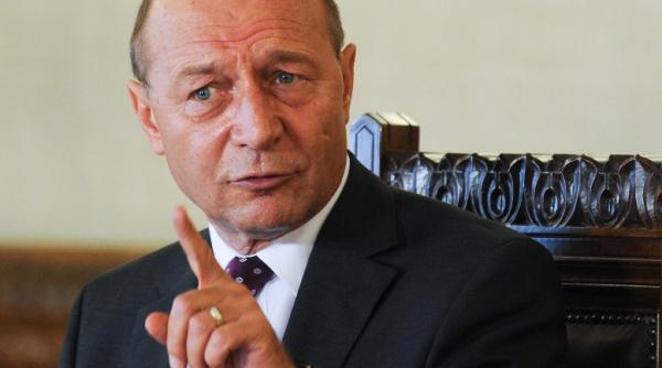 basescu invitat la sedinta de guvern