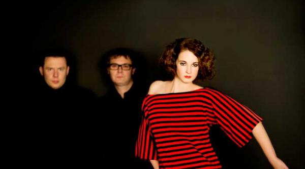 astazi grupul hooverphonic concerteaza la bucuresti