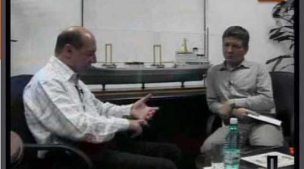 cum ajunge un vanzator de usi de garaje consilier al ministrului muncii bloggerul portocaliu bleen ofertat de sebastian lazaroiu