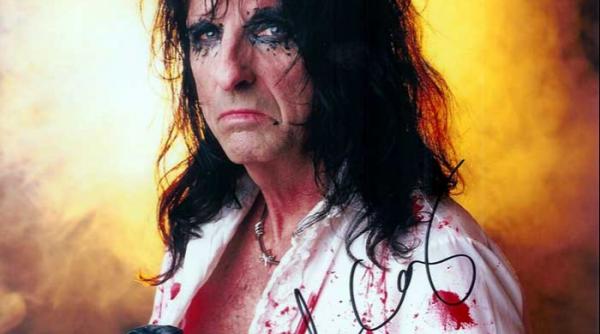 omul zilei alice cooper